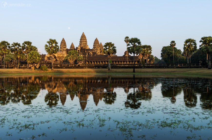 západ slunce u Angkor Watu